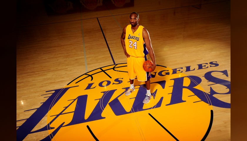 Kobe Bryant Official LA Lakers Signed Jersey - CharityStars