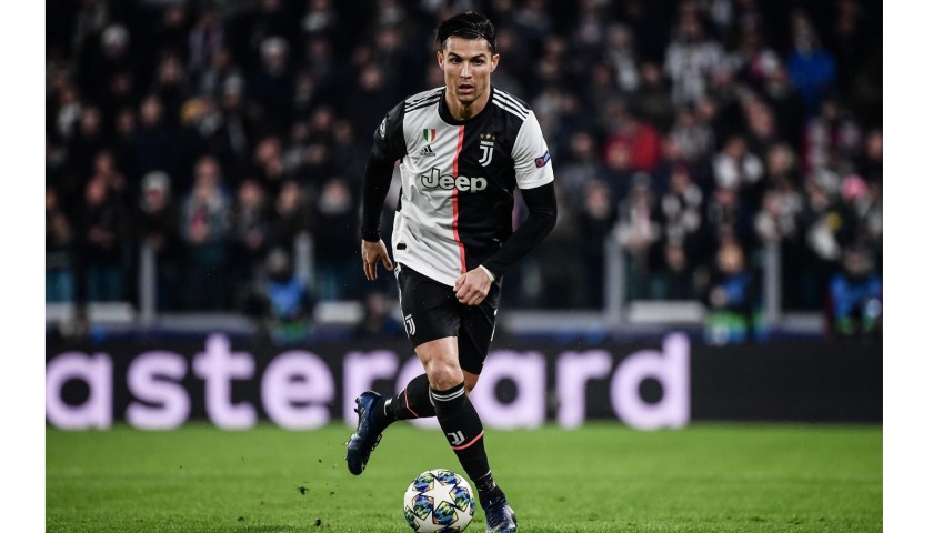 Ronaldo's Official Juventus Shirt, 2019/20 - Signed by players