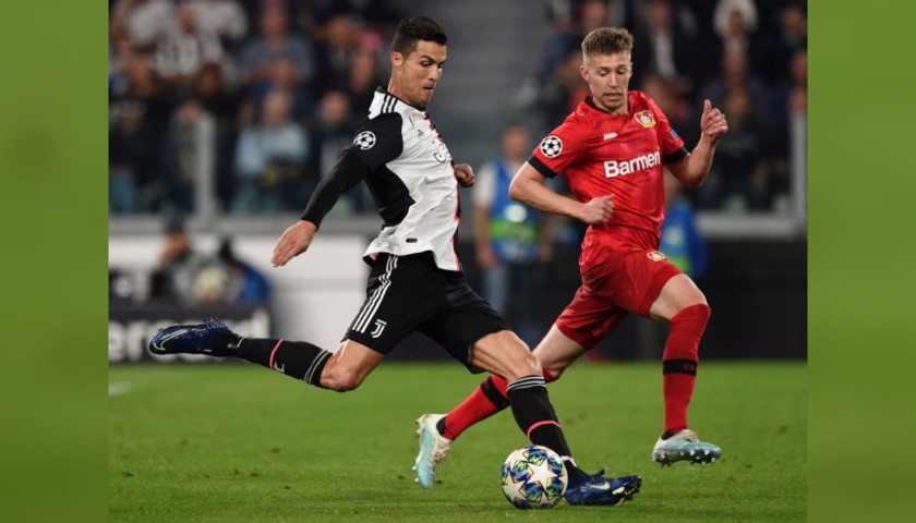 Match-Ball Juventus-Bayer Leverkusen 2019 - Signed by Ronaldo