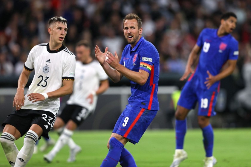 Kane's Match Shirt, Germany-England 2022 - CharityStars