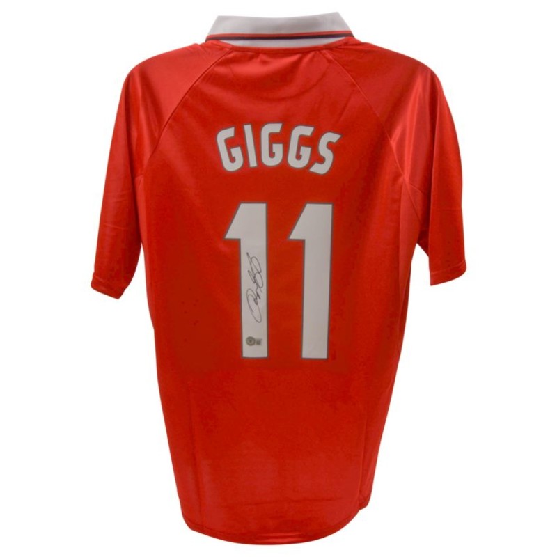 La maglia del Manchester United firmata da Ryan Giggs