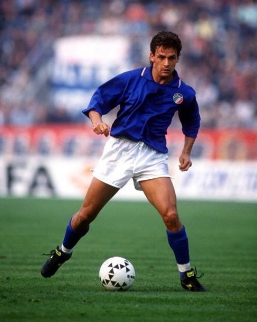  Roberto Baggio Italy Signed Match Shirt, 1988-89