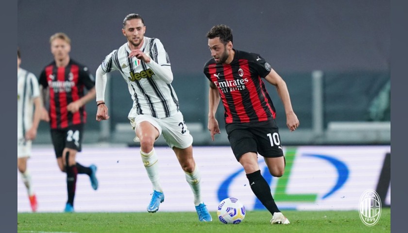 Calhanoglu's Worn and Signed Shirt, Juventus-Milan 2021 