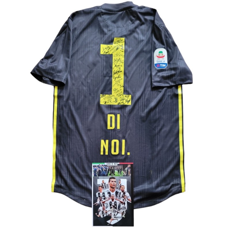 Juventus Celebratory Match-Issued Shirt, 2018/19 - Signed by the players