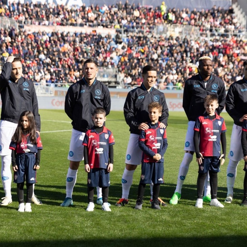 Scendi in campo come Mascotte in occasione di Cagliari vs Torino + Distinti