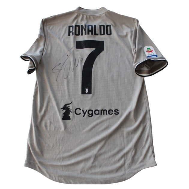 Ronaldo's Juventus Signed Match Issued shirt, 2018/19