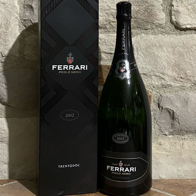 Ferrari Perlè Nero 2012 Magnum