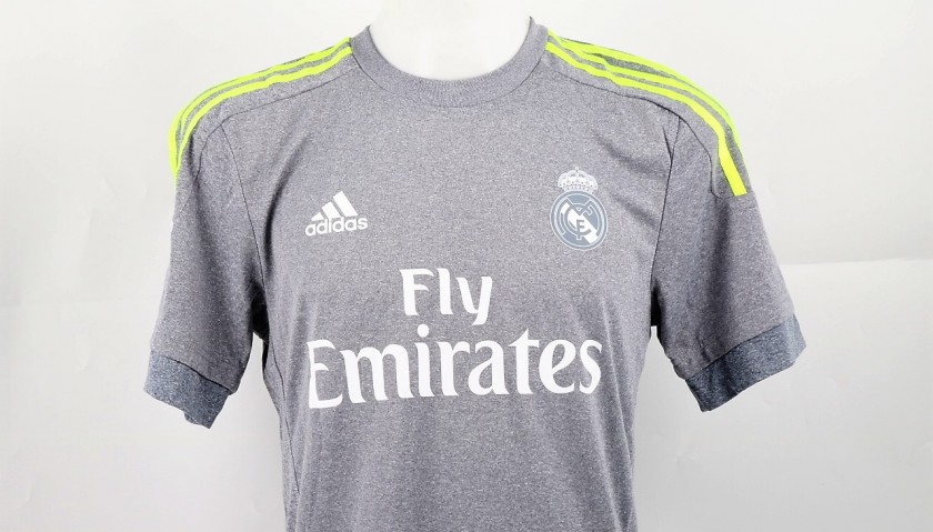 Real Madrid 2015/16 Signed Jersey - CharityStars