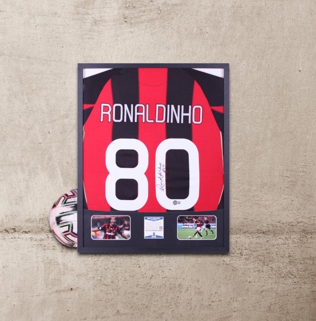 Maglia da Calcio Ronaldinho Barcellona - Autografata e Incorniciata -  CharityStars