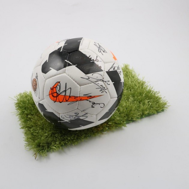Nike official ball, Serie A 2014/2015 - signed by AS Roma players
