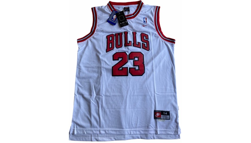 Official Jordan Chicago Bulls Jersey - Signed by Legends - CharityStars