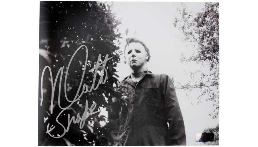 Nick Castle “Michael Myers” Signed Halloween Behind Bush Photo