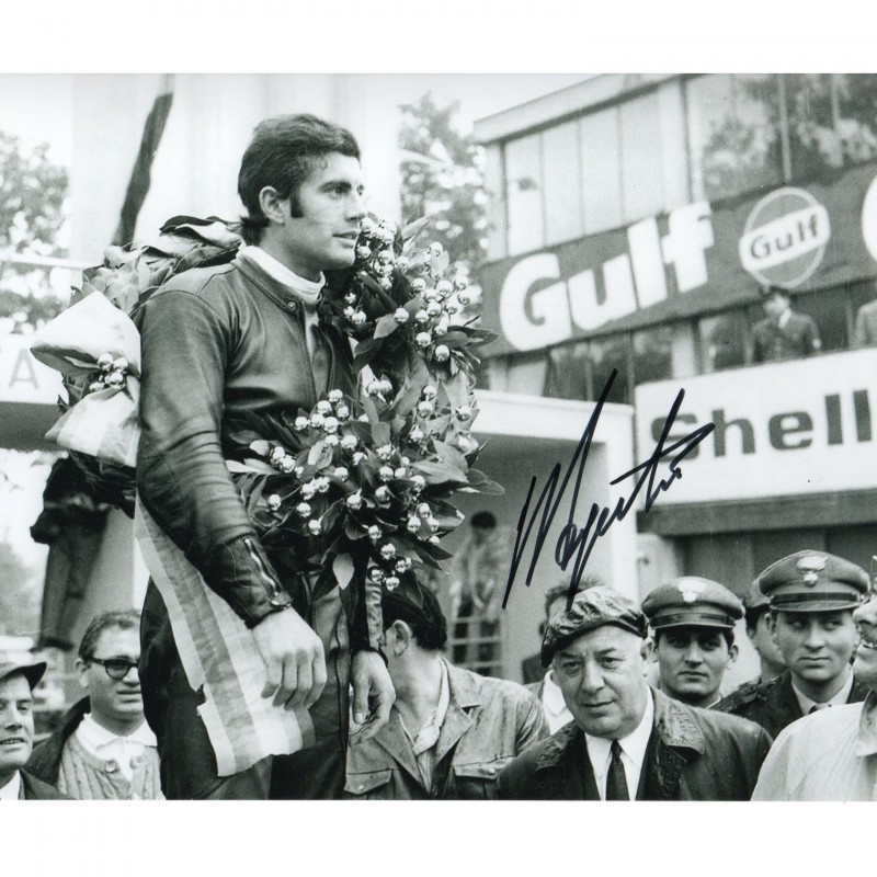 Fotografia autografata dal pilota Giacomo Agostini