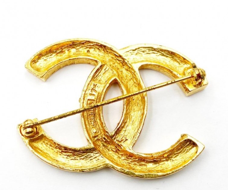 Chanel Classic Gold Plated CC Crystal Brooch - CharityStars