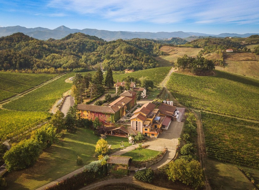 HOTEL OSTELLIERE - VILLA SPARINA RESORT Stay for two people in a 'comfort double room'