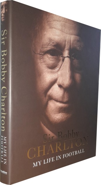 Libro firmato "La mia vita nel calcio" di Sir Bobby Charlton