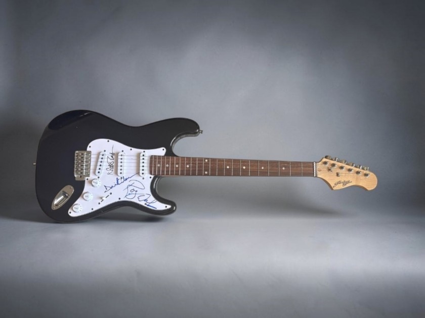 Chitarra elettrica autografata dai Pink Floyd