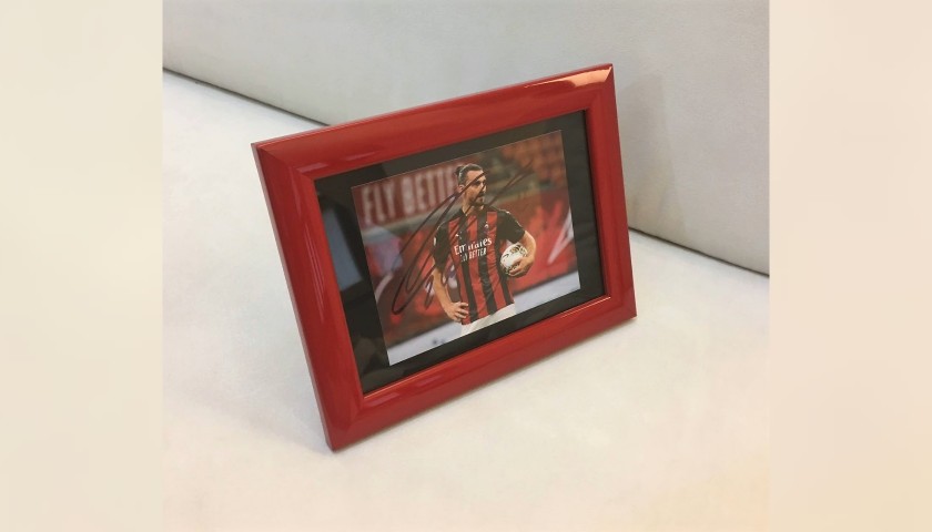 Zlatan Ibrahimovic Signed Photograph