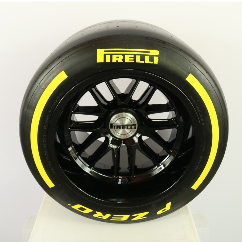 Pirelli F1 Tyre in 1/2 scale