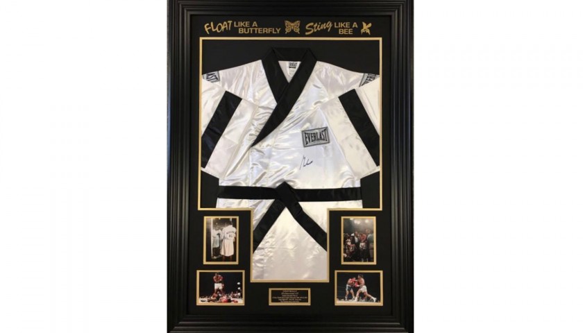 Everlast Boxing Robe Signed by Muhammad Ali
