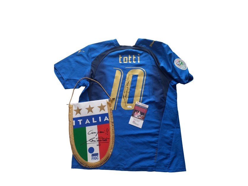 記念グッズ Francesco Totti Signed shirt Azzuri 2006 resizedcrop-