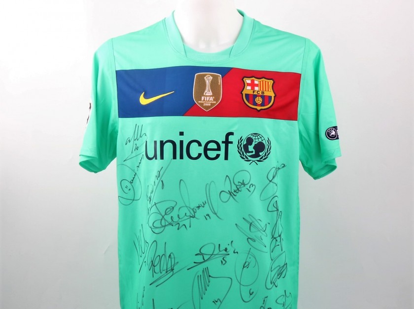 Xavi Match issued/worn Shirt, Champions League 2010/11 - Signed by the Squad