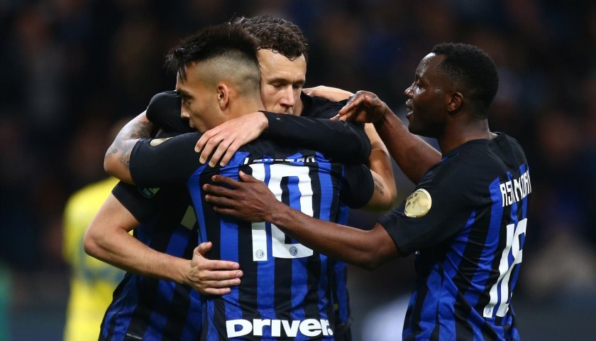 Lautaro's Worn Shirt with Inter Forever Patch, Inter-Chievo 2019 