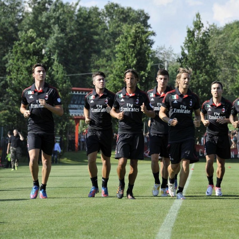 Visit and assist a Milan Football Club Training session