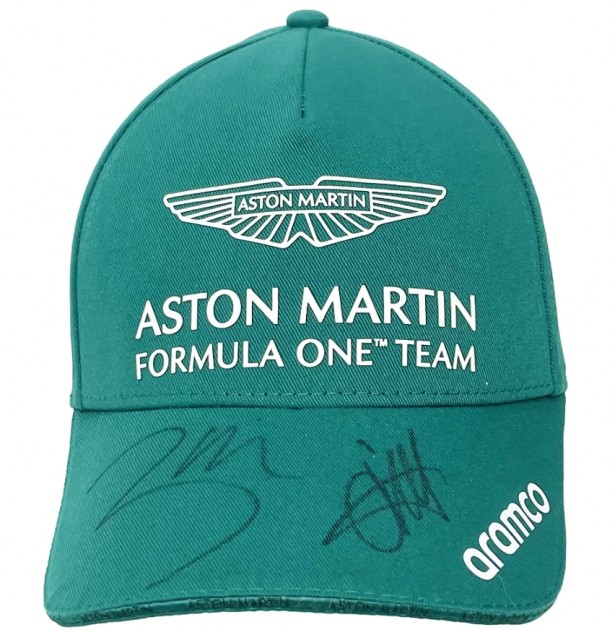 Cappello Ferrari autografato da Sebastian Vettel - CharityStars