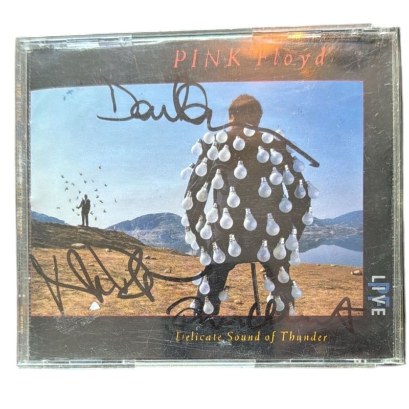 CD "Delicate Sound Of Thunder - Live" autografato dai Pink Floyd