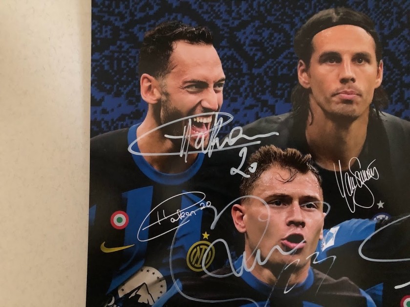 Calendario ufficiale Inter 2024 - Autografato dai giocatori - CharityStars