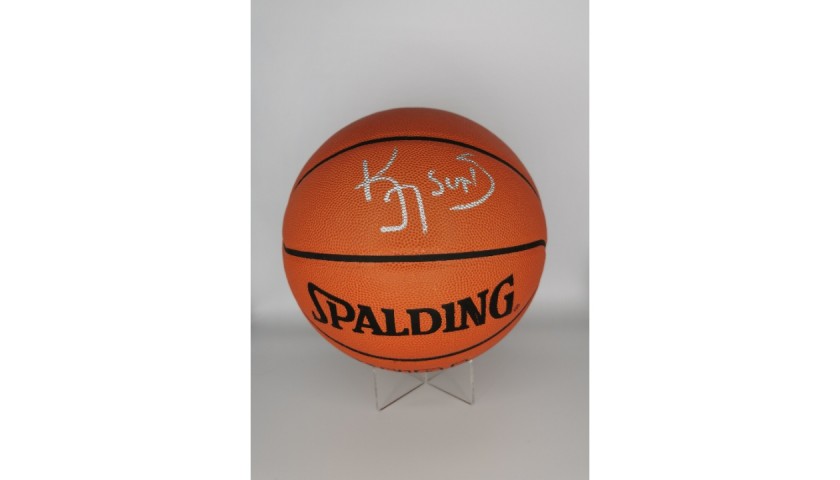 NBA Ball Signed by Phoenix Suns's Kévin Johnson 