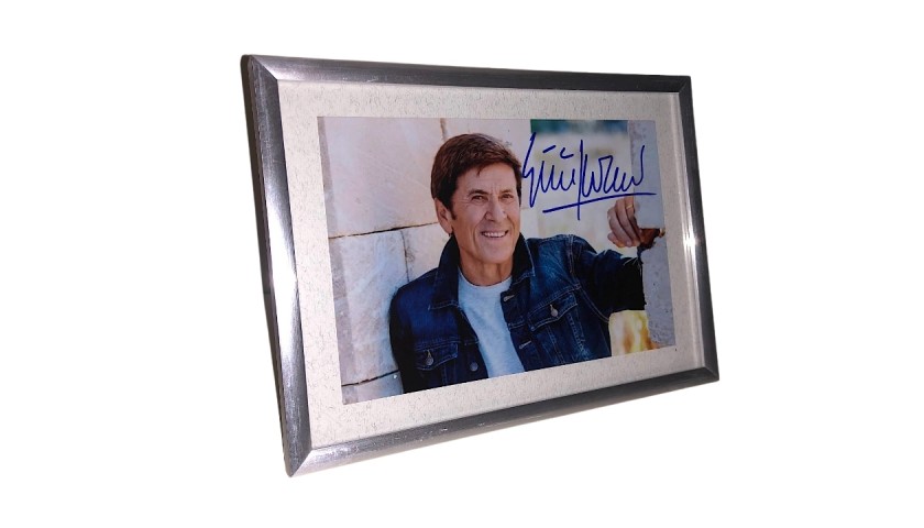 Gianni Morandi Signed Photograph