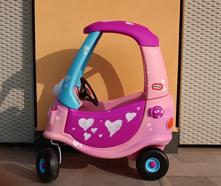 Cozy Coupe Hearts
