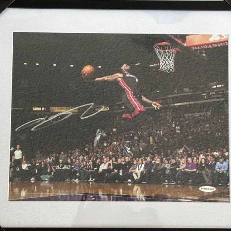 Lebron James Signed and Framed 11x14 Photo