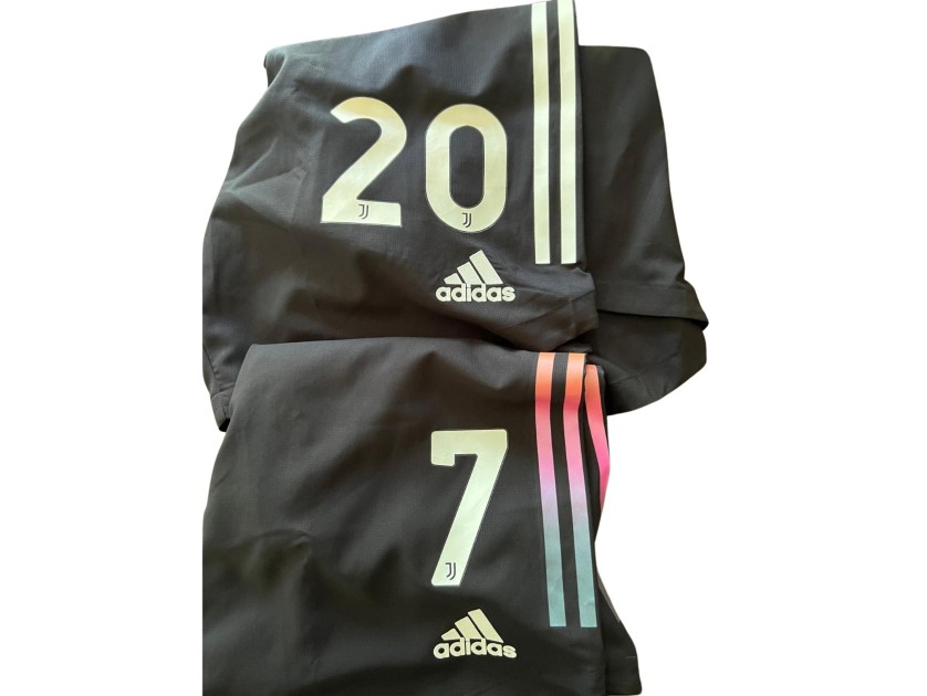 Bernardeschi and Vlahovic's Collection of Two Juventus Match-Issued Shorts