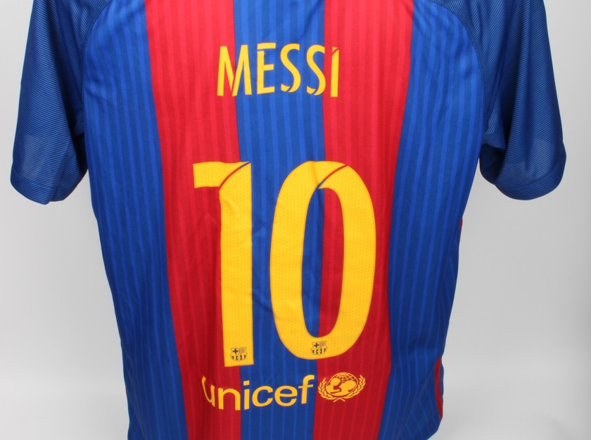 FC Barcelona Messi Shirt signed by Members of the Squad
