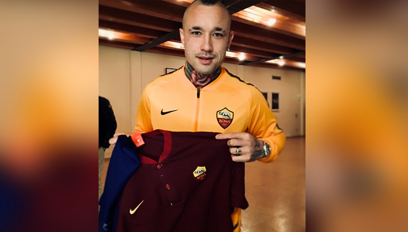 Official Nainggolan AS Roma Shirt, 2017/18 - Signed