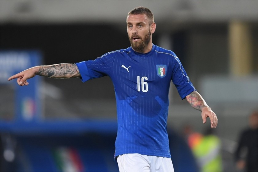 De Rossi's Italy Signed Match Shirt, 2016