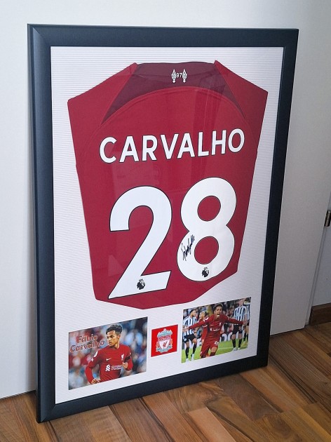 La maglietta del Liverpool FC firmata e incorniciata di Fabio Carvalho