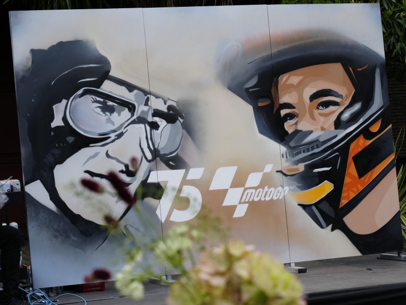 3 pezzi MotoGP™ 75th Anniversary Artwork by Caos