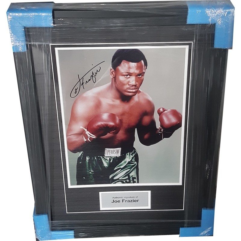 Smokin Joe Frazier Signed And Framed Boxing Photo Display