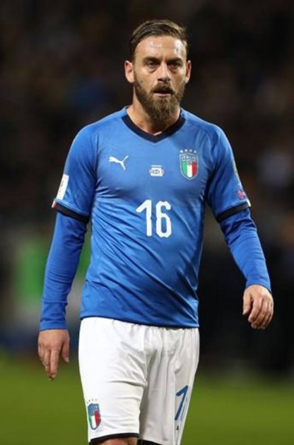 De Rossi's Official Italy Signed Shirt, 2017 