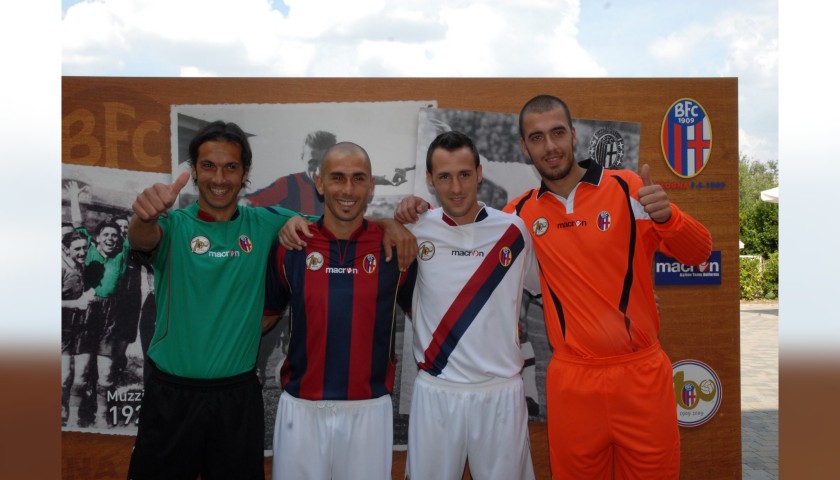 Di Vaio's Bologna Centenary Match Shirt, 2009/10 