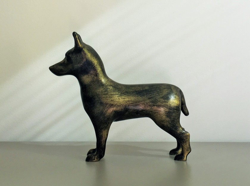 "NinaForTheDogs" - marble dust sculpture by A. Resina - 31x30x0.9 cm