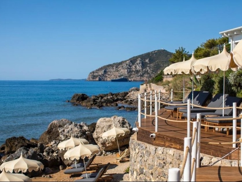 2-night Stay At La Roqqa Hotel In Porto Ercole - Charitystars