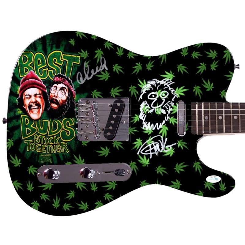 Chitarra grafica personalizzata autografata da Cheech e Chong