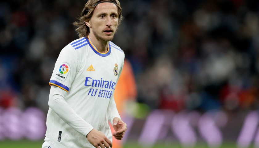 Luka Modrić's Real Madrid Signed Shirt