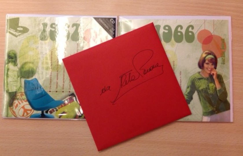 Due introvabili CD-cartolina con 2 brani storici e una lettera autografa di Rita Pavone