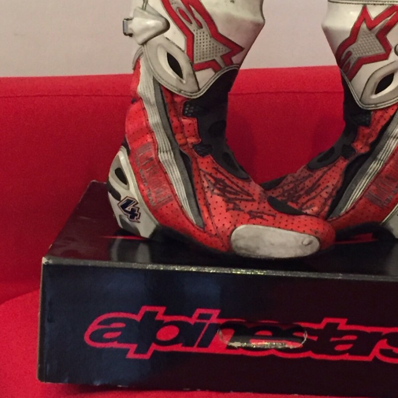 MotoGP shoes worn and signed by Andrea Dovizioso